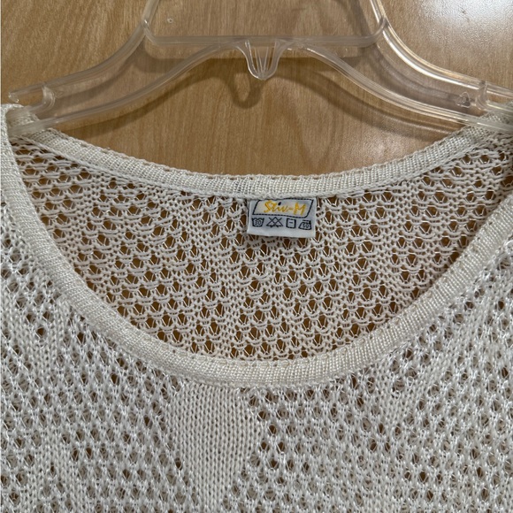 White Knitted Beach Cover Up - Picture 2 of 3